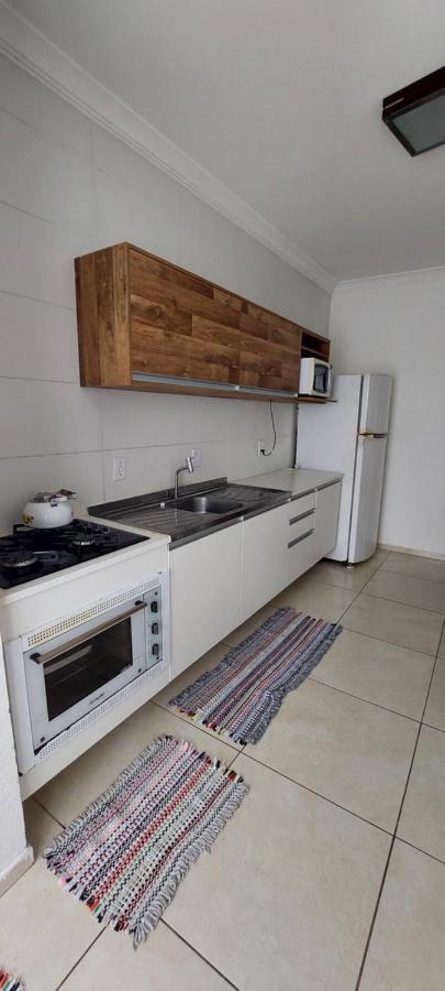 Apartamento Anna Carolina ฟลอเรียนอโปลิส ภายนอก รูปภาพ