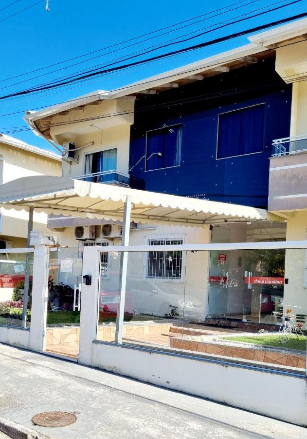 Apartamento Anna Carolina ฟลอเรียนอโปลิส ภายนอก รูปภาพ